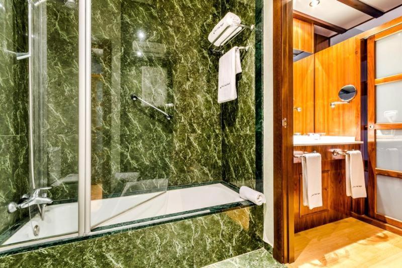 Hotel Dona Brigida - Salamanca Forum Villamayor  Bilik gambar