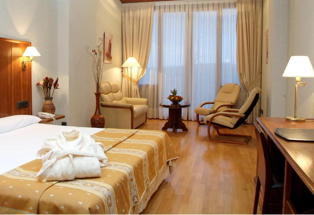 Hotel Dona Brigida - Salamanca Forum Villamayor  Bilik gambar